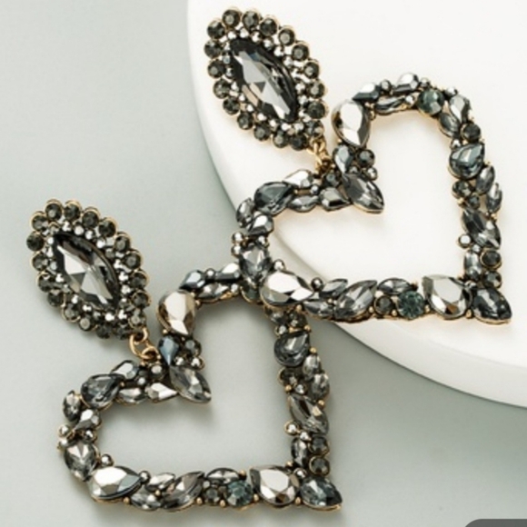 Rhinestone Heart Statement Earrings - Black / Grey - Picture 8 of 12